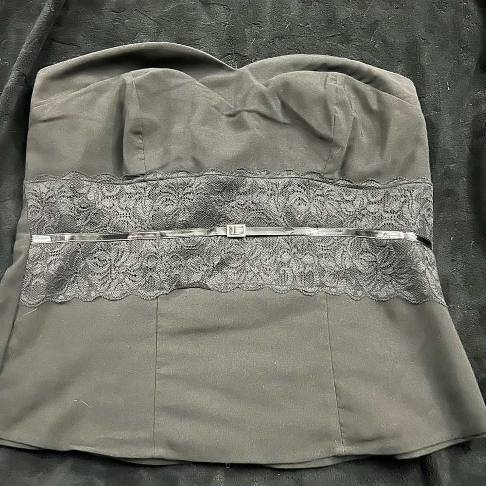 Torrid black strapless top. Lace waist.